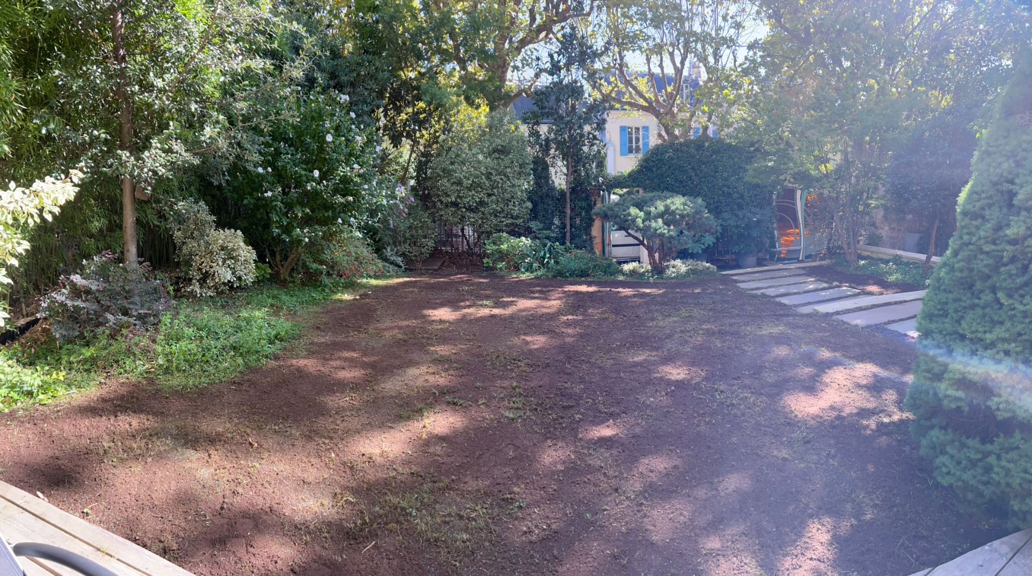 Jardin paysager en cours d’aménagement